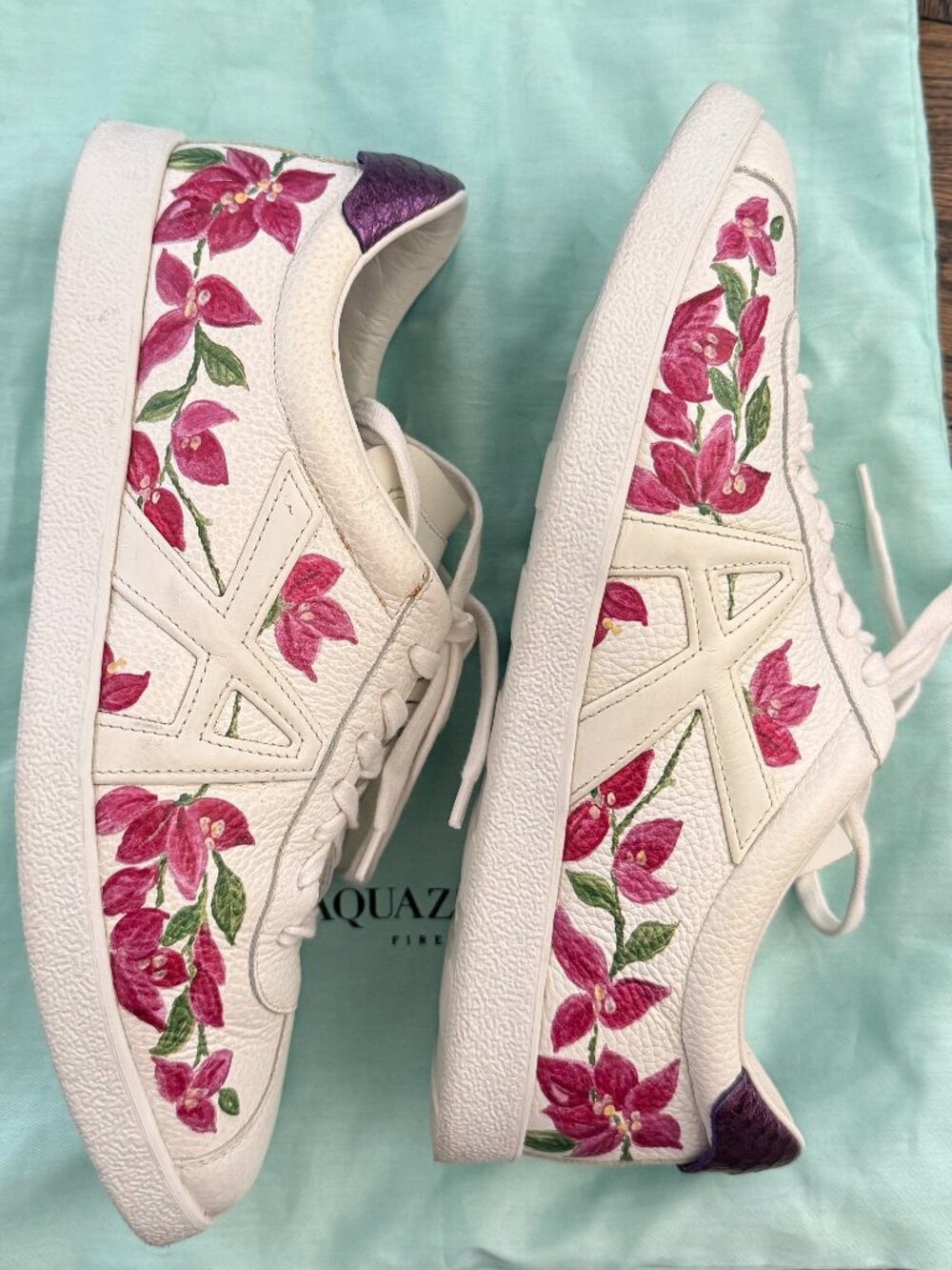 Like New - Aquazzura White Leather Floral Sneaker size 8 (38IT)